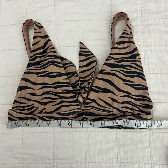 AE Aerie Triangle Animal Print Tiger Bikini Top Size M - Picture 5 of 8